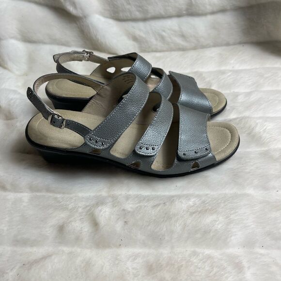 Propèt leather gray adjustable  Velcro straps 2”wedge sandals size8.5 - Picture 1 of 9